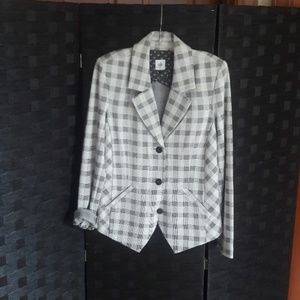 Valentina Blazer size 10
